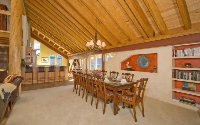 Downtown Penthouse 4 Bedroom Condo