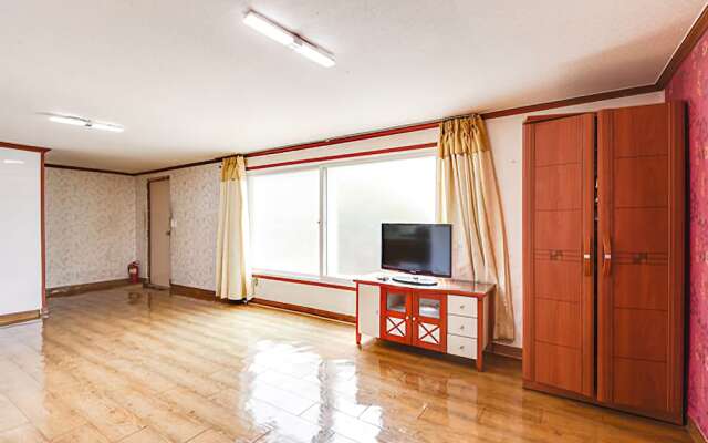 Yangpyeong Let's Go Valley Pension