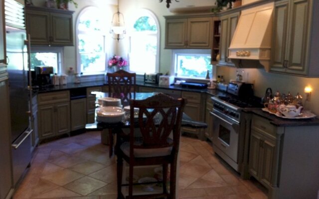 Annabelle Bed & Breakfast