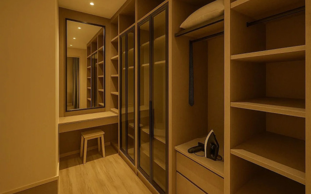 Millerz Square by Tido Tido