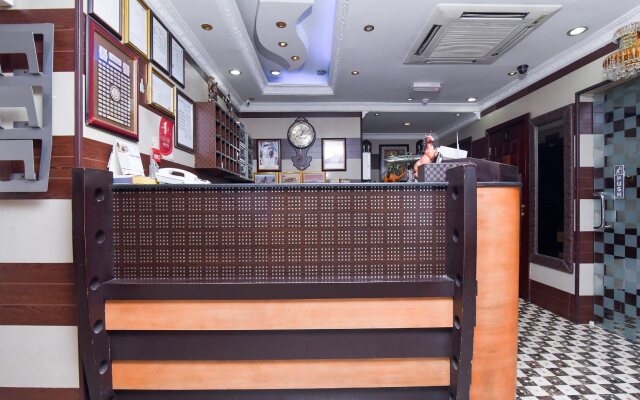 OYO 159 Sports Piaza Hotel