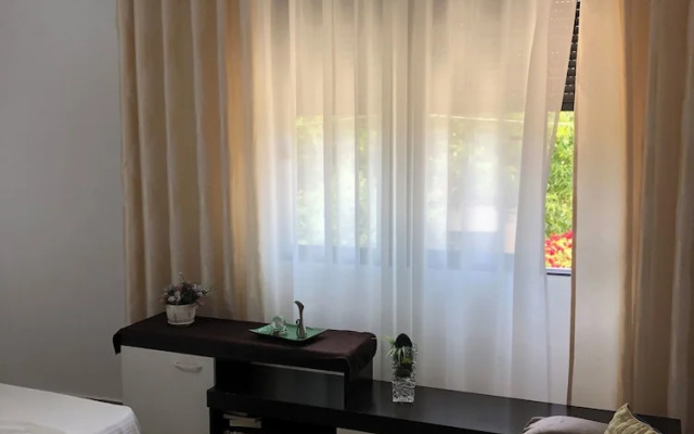 Monas Guesthouse