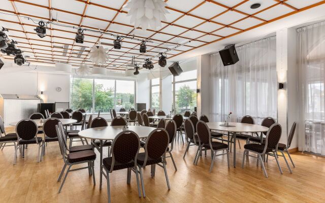 Best Western Hotel Tranas Statt
