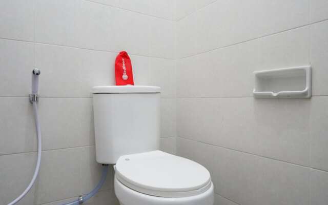 RedDoorz near Teleng Ria Beach