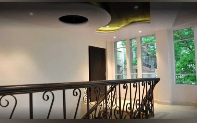 Hotel Shiwalik Regency