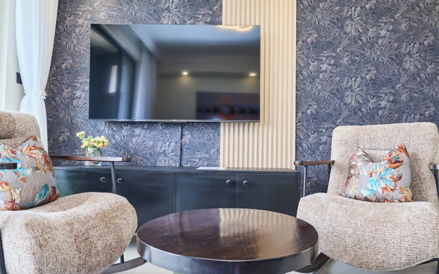 Ivory By Edmor Suites