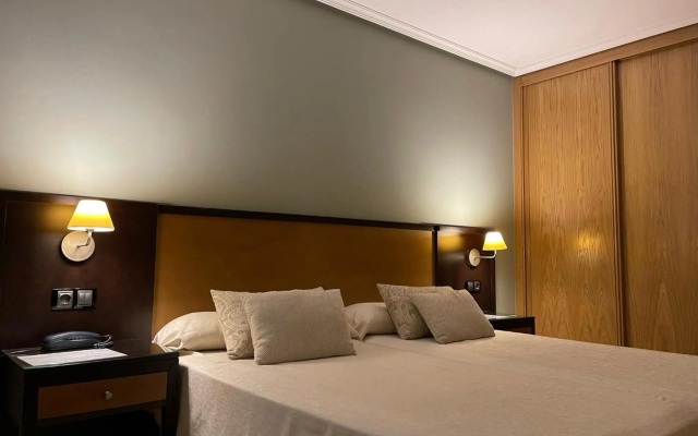 Aparthotel Arenteiro