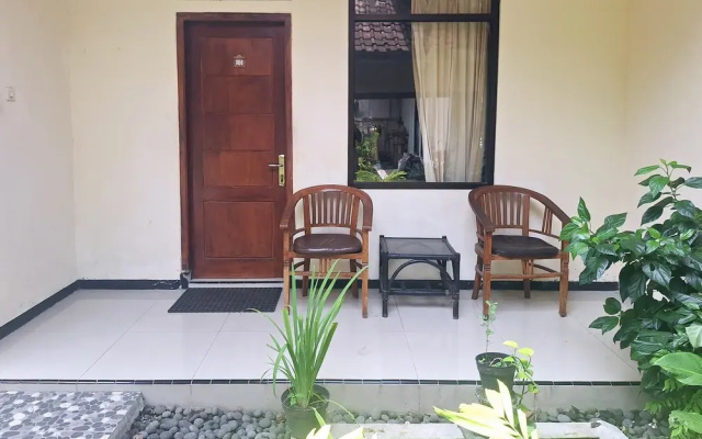 RedDoorz near Stadion Semeru Lumajang Jawa Timur