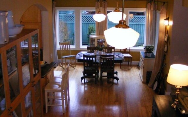 Off the Beaten Path Bed and Breakfast
