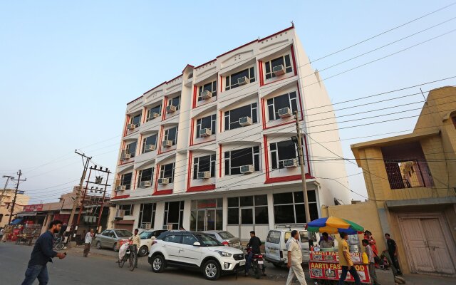 OYO 5239 Hotel Satya Shree