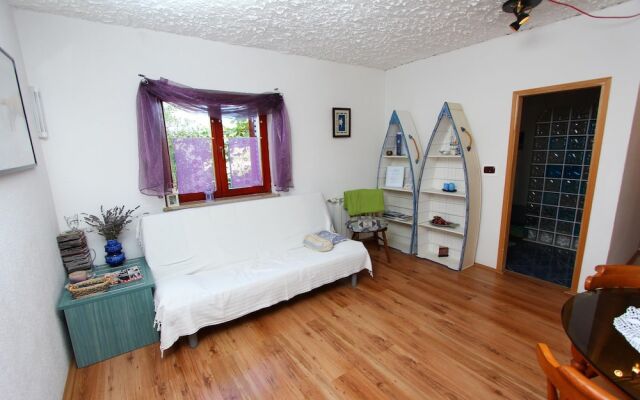 Villa Nikola One-bedroom Apartment With Terrace