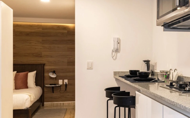 Casai Cute Studio on top Floor in Condesa