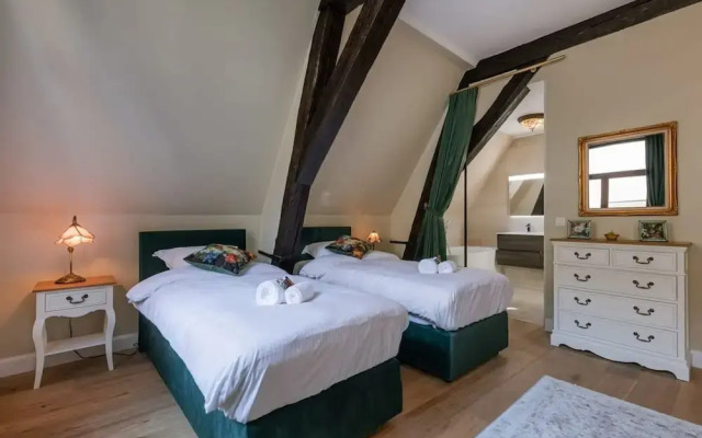 Authentic Apartment in the City Center of Antwerp