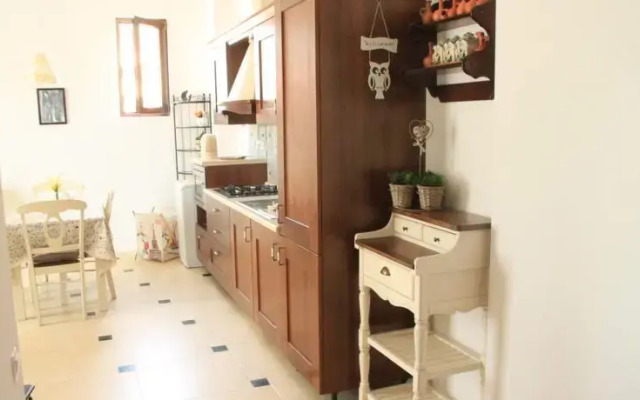 Leolina Apartments