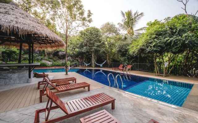 The Dearly Koh Tao Hostel