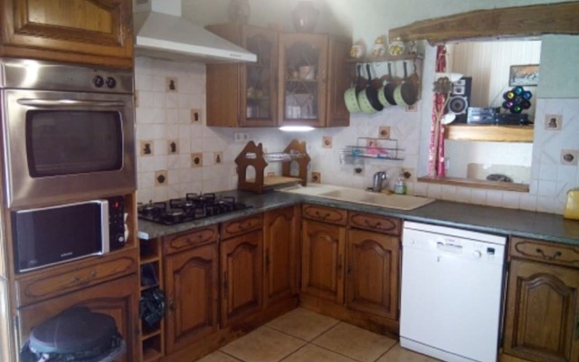 Nice Holiday Home With Swimming Pool and Enclosed Garden