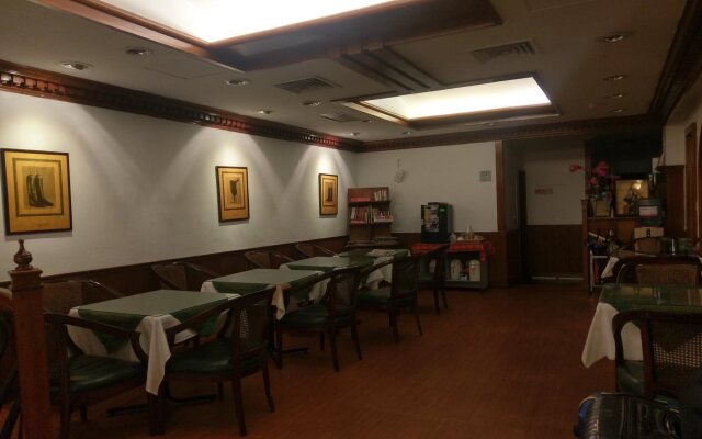 Puyisy Business Hotel