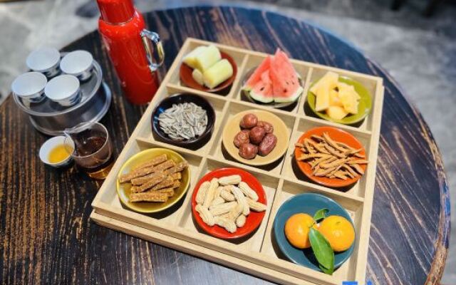 Xiang Ming Li She Tea Culture Theme Hotel