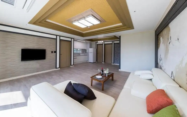 Yeosu Sora Noeul Pension