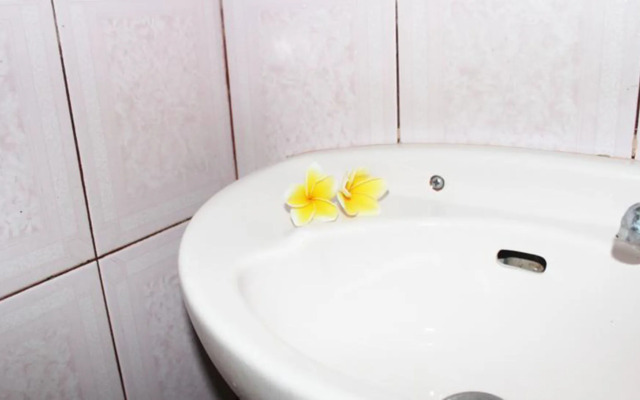 Segara Sadhu Inn Kuta by ecommerceloka