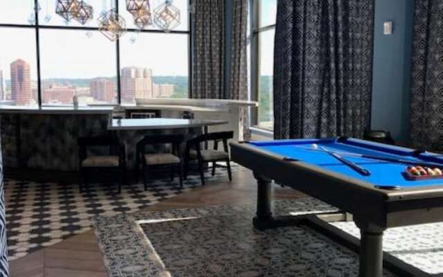Global Luxury Suites in Downtown Cincinnati