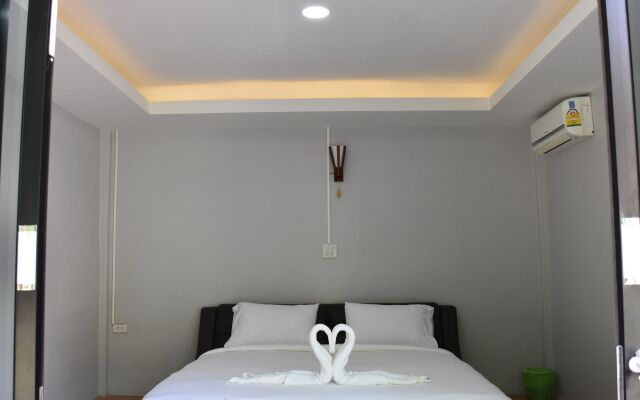 Pak Nam Resort
