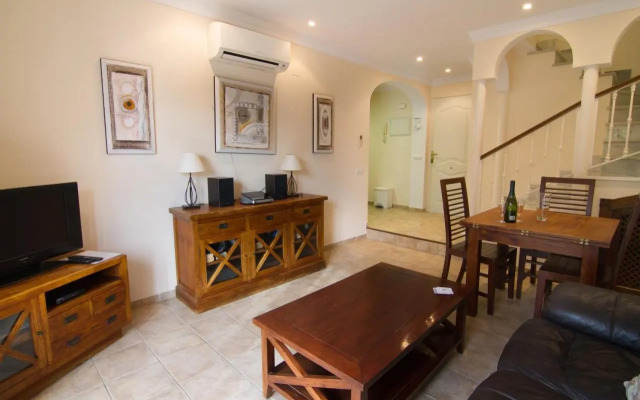 Los Pinos 19 Menyber