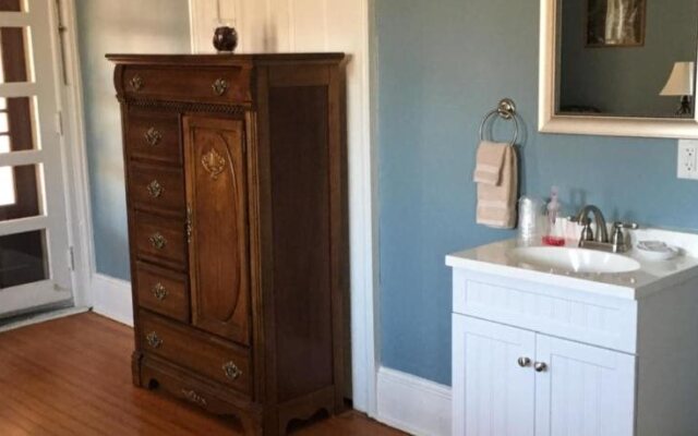 Cook Mansion Bed & Breakfast