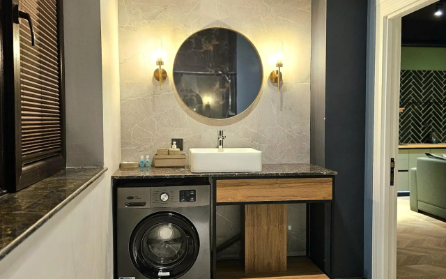Luxury City Apartments (Laksheri Siti Apartments)