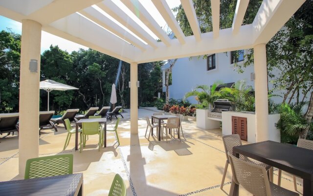 Exclusive Loft with Golf Course View & Pool facilities
