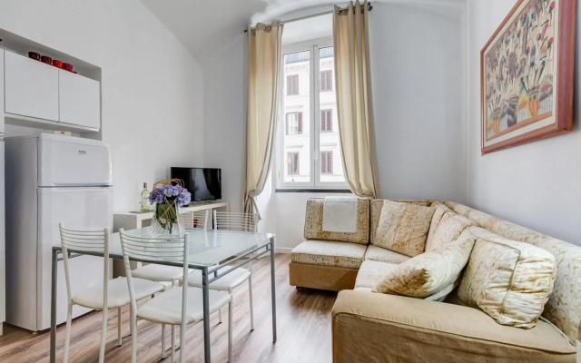 One bedroom appartement with city view and wifi at Roma