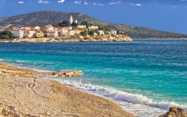 Apartments Primosten (600)