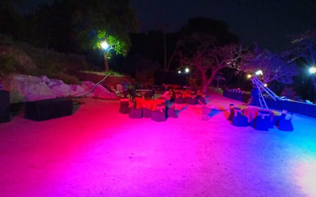 Toppers corner-A Boutique Garden Resort