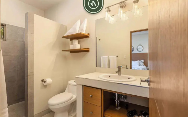 Centric 1BR Condo in Downtown Cabo - Rooftop Pool