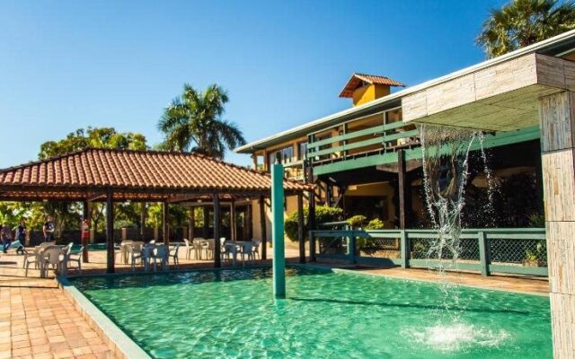 Candeias Hotel Gold Fish