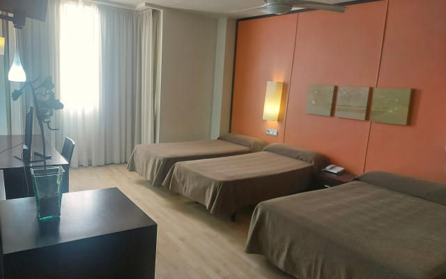 Hotel Puerta de Ocaña