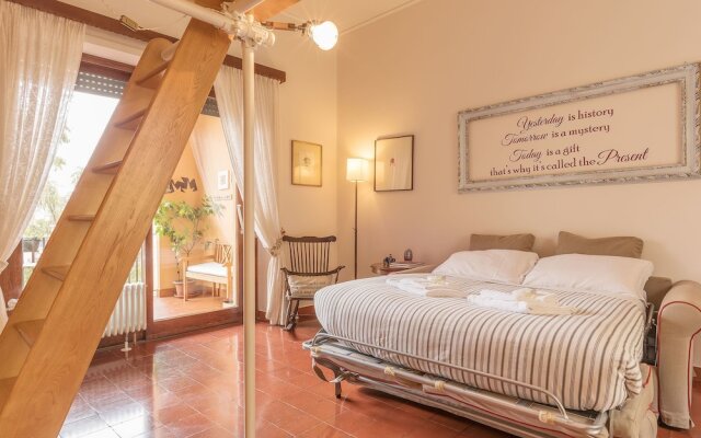 The Quietest Corner of Trastevere, AC & Elevator