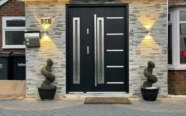 New Luxury Modern House Near Airport Free Parking