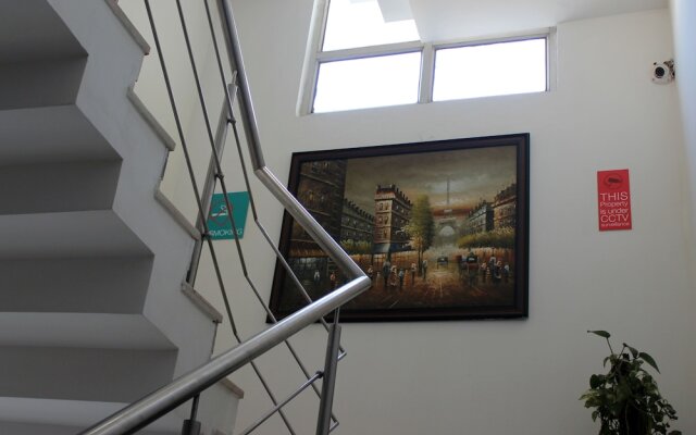OYO Rooms 074 Cyber City