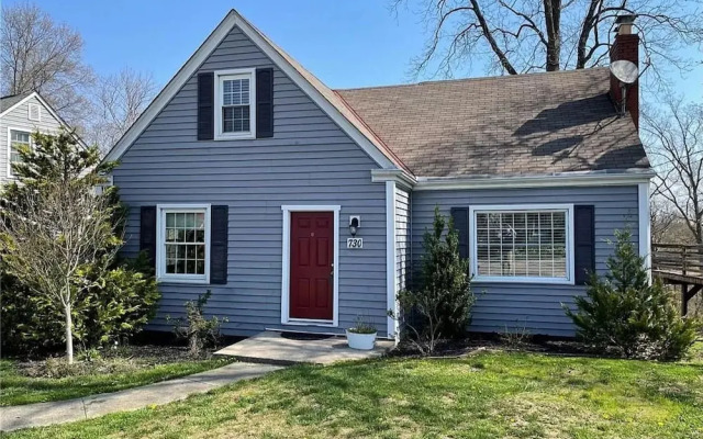 Quaint, Comfy, Close & Convenient