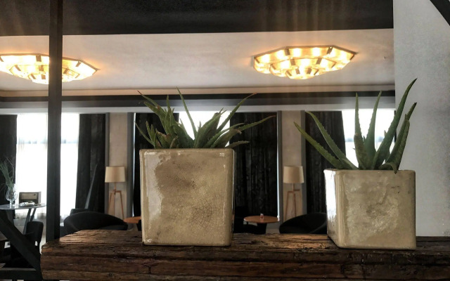 GQ Hotel & Club - Adults Only