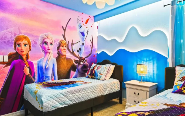 Fancy Game Theater 10br Villa W/pool/spa Disney