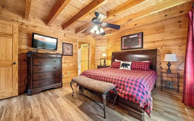 Moonlight and Memories - Two Bedroom Cabin