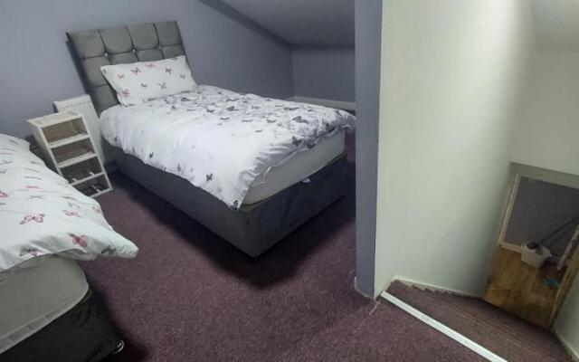 2 Bedrooms Apartment in Main Street Mexborough