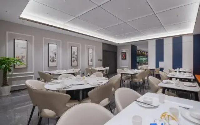 Mehood Theater Hotel