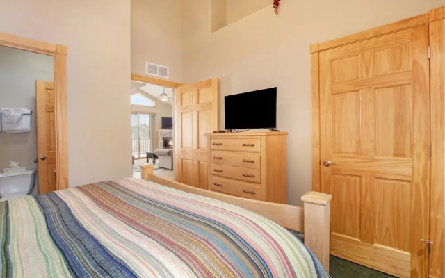 Ouzel Peak 22a 2 Bedroom Condo by RedAwning