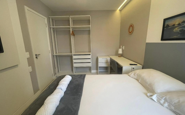 Apartamento sofisticado ao som do mar de Itapoã