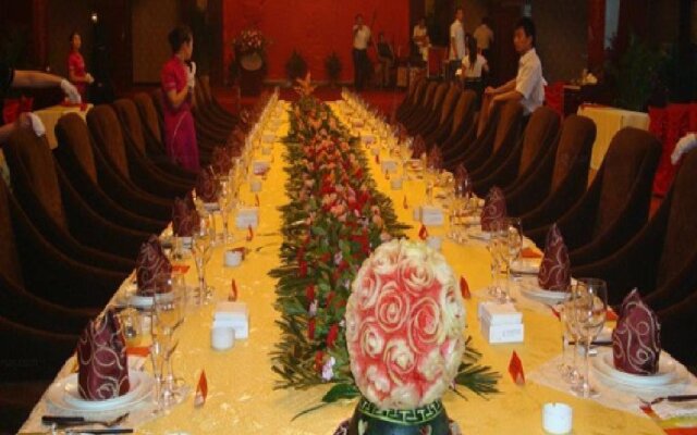 Pucheng Xinglong Hotspring Mansion