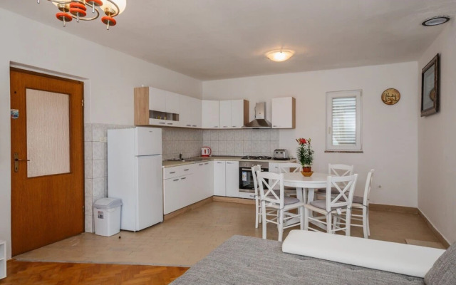 A1 - apt w. the sea View, two Terraces and Garden