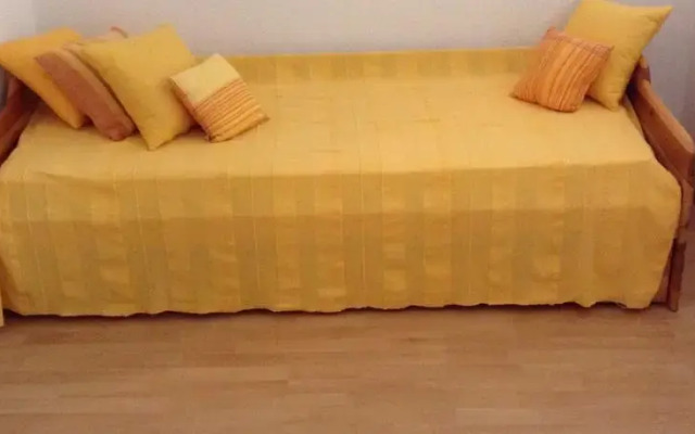 Holiday House Maca